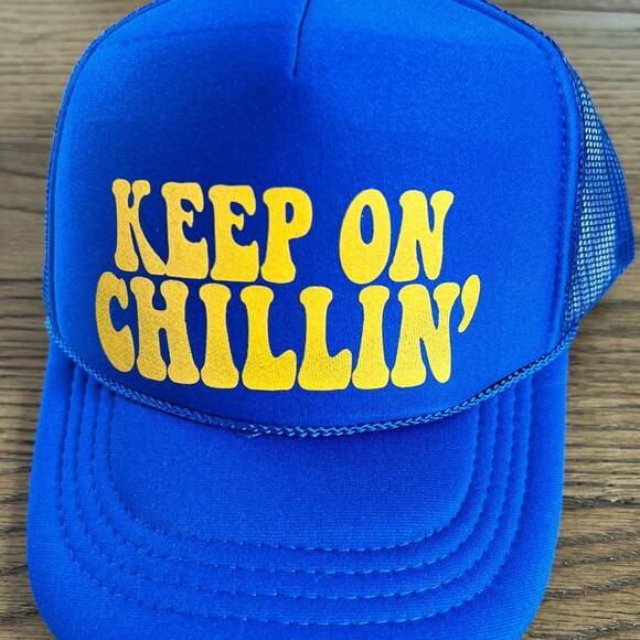 NWT Tiny Whales Keep On Chillin’ Logo Hat Kids Toddler Blue - Picture 1 of 3
